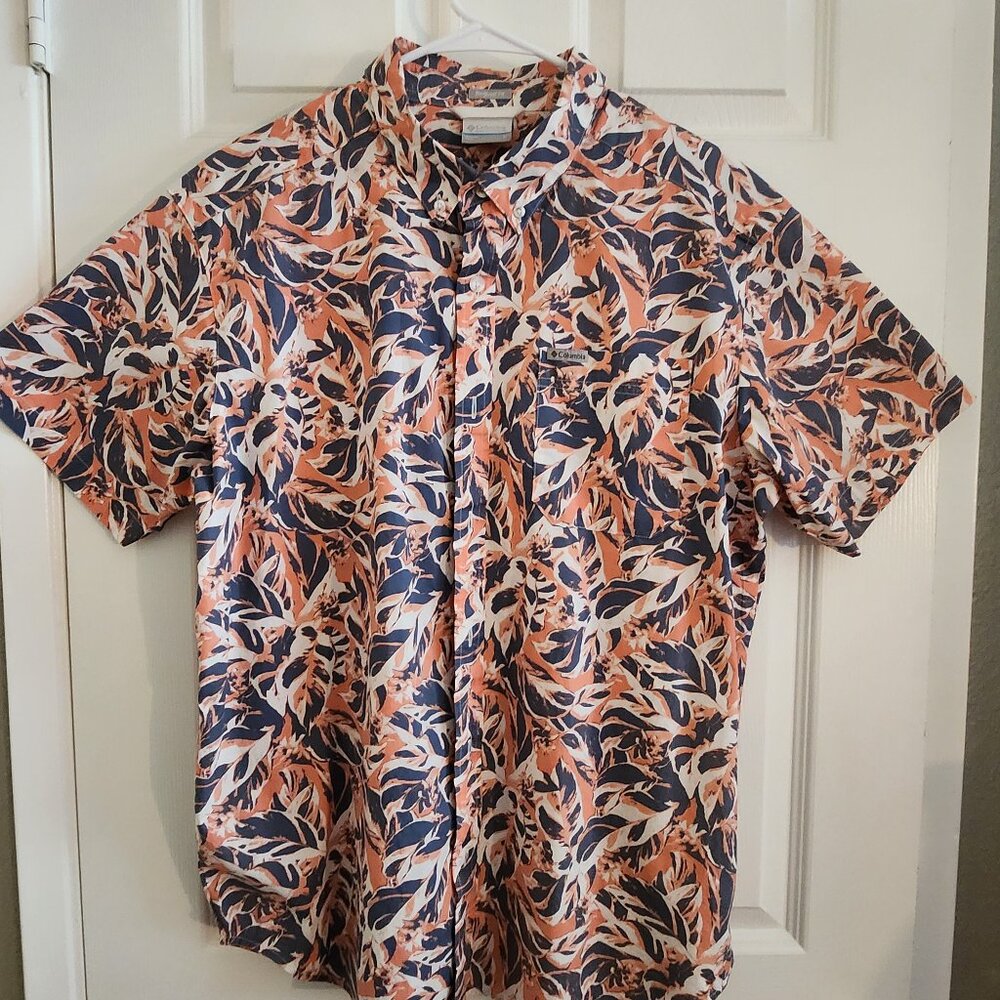 Columbia Men's shirt‎
